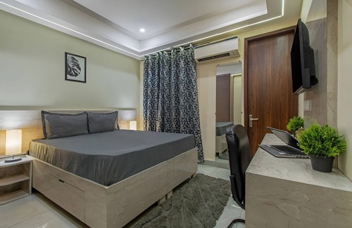 Sector 51 Hotel | Saunter living