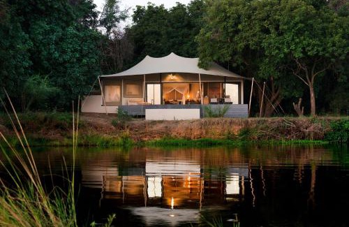 Lusaka Province Cabin | Sausage Tree Camp