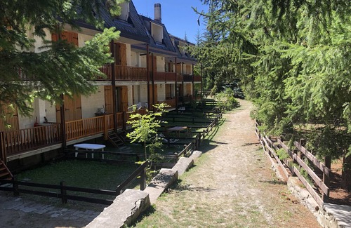 Sauze d'Oulx Apartment | Sauze D'Oulx Apartment sleeps 6 with garden.