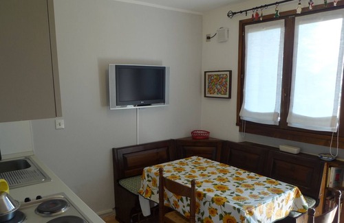 Sauze d'Oulx House | sauze d oulx two-room apartment, free wifi, parking, near ski facilities, nice