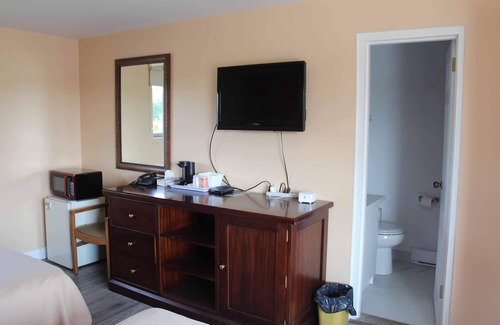 Kincardine Hotel | Save Inn Kincardine