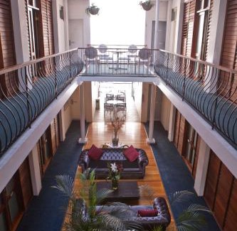 Double Bay Hotel | Savoy Double Bay Hotel