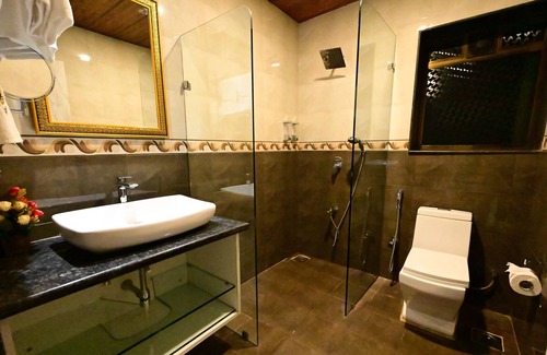 Ratnagiri Hotel | Sawant Palace Hotel