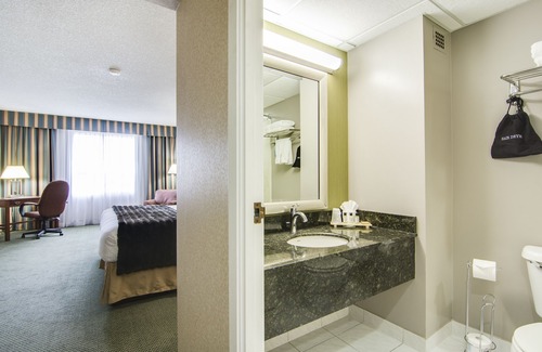 Southside Hotel | Sawridge Inn & Conference Centre Edmonton South