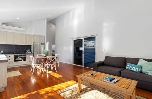 Sawtell House | Sawtell Beach Shack 2