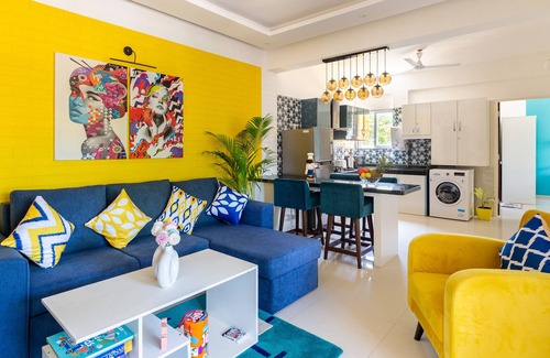 Anjuna Apartment | Sazz by AlohaGoa! Stunning 2BHK apartment with pop art décor, 3 balconies