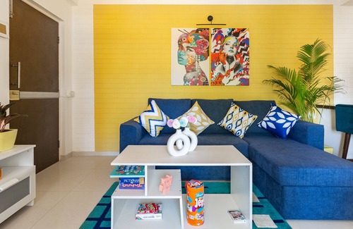 Anjuna Apartment | Sazz by AlohaGoa! Stunning 2BHK apartment with pop art décor, 3 balconies