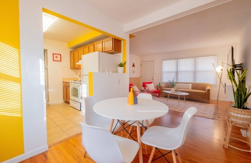 Lawrence House | [SB] The Sunburst Retreat