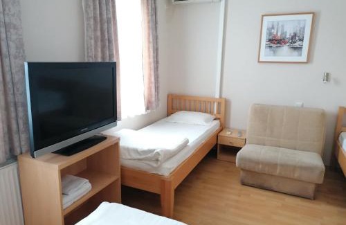 Cacak Bed & Breakfast | SC Kolos