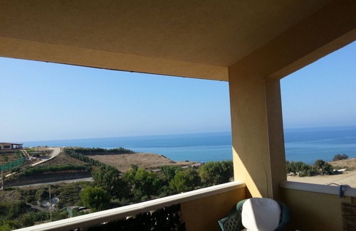 Realmonte Apartment | Scala Dei Turchi. Panoramic apartment on the sea very large and comfortable.