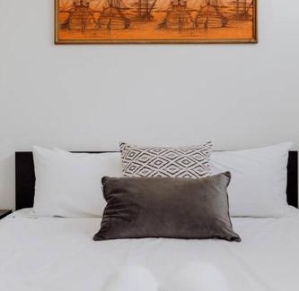 Stieglitz House | Scandi at Stieglitz Sleeps 6 Modern & Stylish
