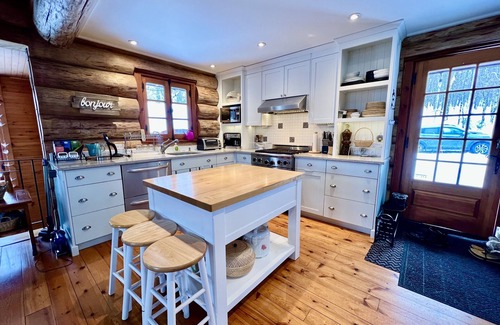 Saint-Faustin-Lac-Carre Ski Chalet | Scandinave Log Chalet Mont-Blanc