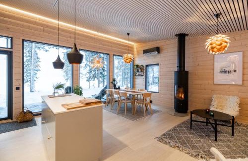 Rovaniemi Villa | Scandinavian lakeside cottage