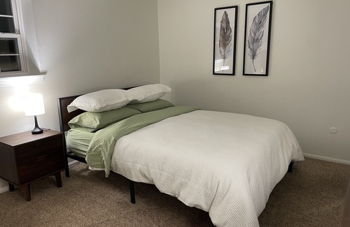 Grandview House | Scandinavian style home sleeps 10w/extra parking