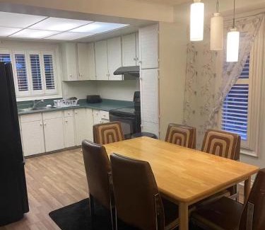 Steeles House | scarborough home 3