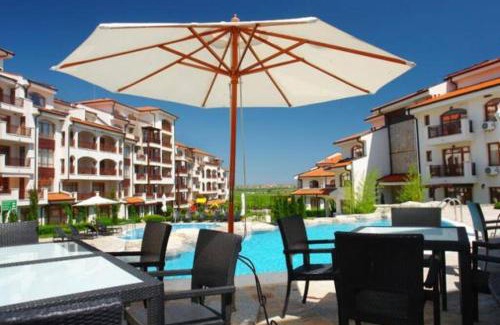 Aheloy Apartment | Scenic, 2 Bedroom Apt with Views
