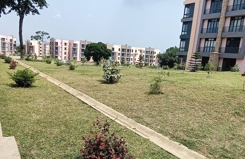 Entebbe Apartment | Scenic and Serene, Lakeside 3 bedroom Apartment. 20 mins to Airport/Kampala