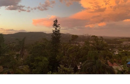 Central Coast House | Scenic Beach House great view 5miniute walk to the beach