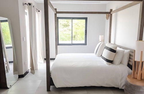 Fryes Beach Hotel | Scenic Beachside 2 Bedroom Villa with Kitchen w/Top-Notch Comforts and Serenity
