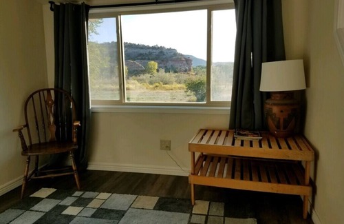 Cortez Cabin | SCENIC CABIN 35Ac Peace&Quiet Creek Pets Hiking 35min-MesaVerde, 5min-SandCanyon