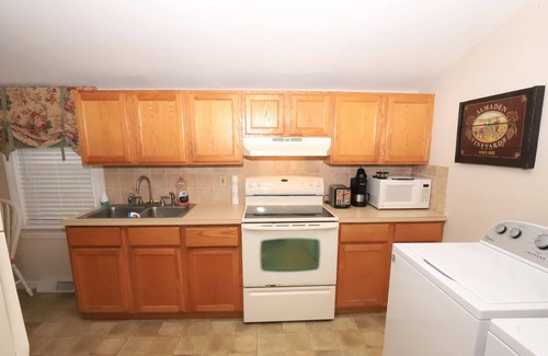 Talmage Cottage | Scenic Country Cottage on 14 Pastoral Acres Next to Covered Bridge Lititz Pa