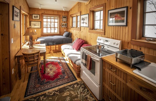 New Castle Other | Scenic Creekside Pet Friendly Ranch House with 5 Cabins and Sauna.