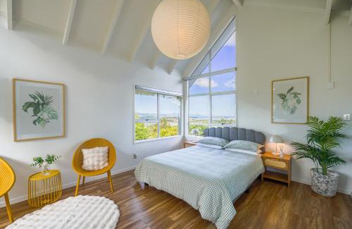 Whangarei House | Scenic Escape with Stunning Sea Views in Raumanga