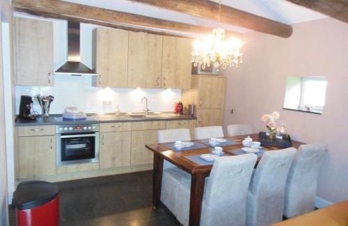Slenaken House | Scenic Gulp Valley Stay