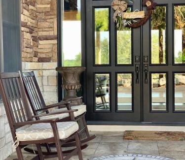 New Braunfels House | Scenic Hill Country Retreat - Rhino Ranch