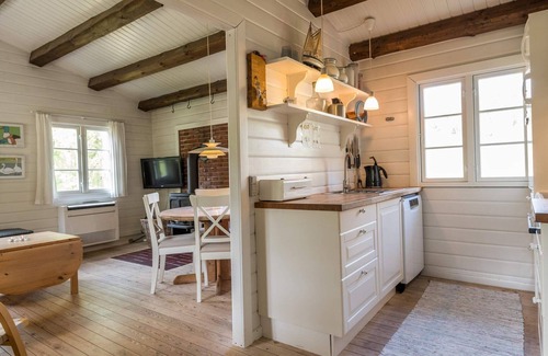 Rindby Strand House | Scenic Log Cabin in Rindby-By Traum
