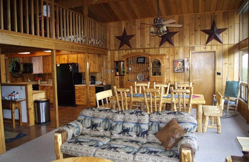 Lake City Cabin | Scenic Mountain Cabin; 2 Walk-In Showers; Nature Viewed As One Grills On Deck