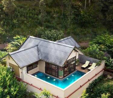 Anachal Hotel | Scenic, Munnar - IHCL SeleQtions