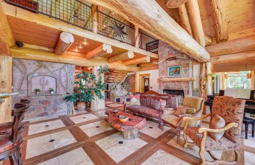 Payson House | Scenic Payson Cabin with Wraparound Patio