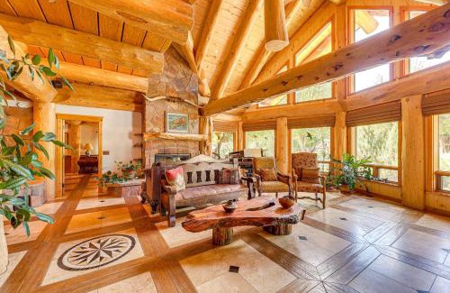 Payson House | Scenic Payson Cabin with Wraparound Patio
