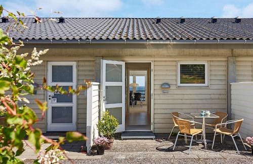 Sandkaas Apartment | Scenic Seaside Retreat in Sandkas-By Traum