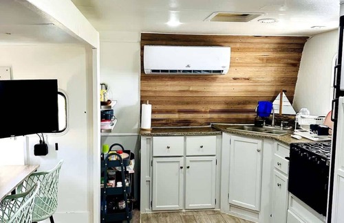 Culebra Pueblo House | Scenic Serene RV - Panoramic Views
