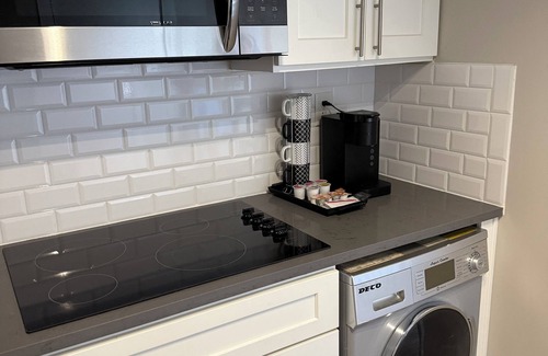 Central Business District Apartment | Scenic Serenity 1-bedroom apartment, gym, free parking, WiFi in charming Mobile