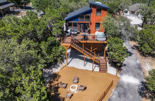 Canyon Lake House | Scenic Treehouse