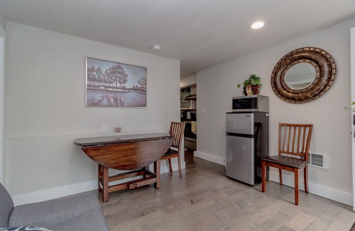 Northeast Bellevue House | Scenic view guest house including 2 suites