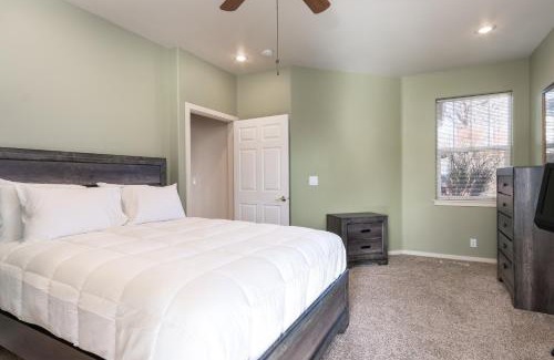 College Place House | Scenic View Landing