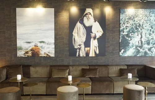 Oranjeplaat Hotel | Scenic Views & Peaceful Stay in Stylish Room Near Iguana reptile Zoo