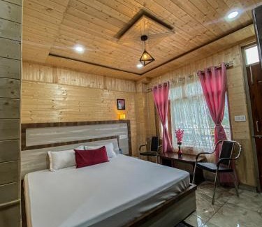 Theog House | Scenic Village Stay near Kufri With Bonfire & Veg Meals-Alpine Crest Homestay Kufri