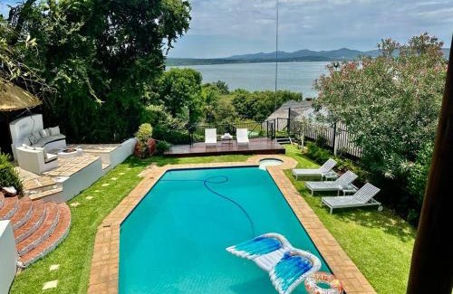 Kosmos House | ScenicViews@103