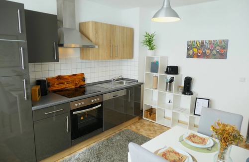 Osnabrueck Apartment | Schölerberg Apartment mit Tiefgaragenparkplatz und Kingsize-bett