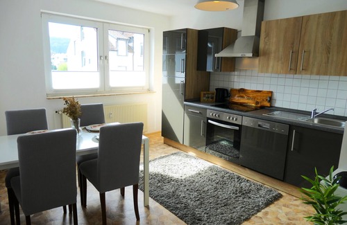 Osnabrueck Apartment | Schölerberg Apartment mit Tiefgaragenparkplatz und Kingsize-bett
