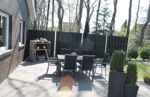 Bippen Apartment | Schöne Eigentumswohnung mit Terrasse für 2 Pers