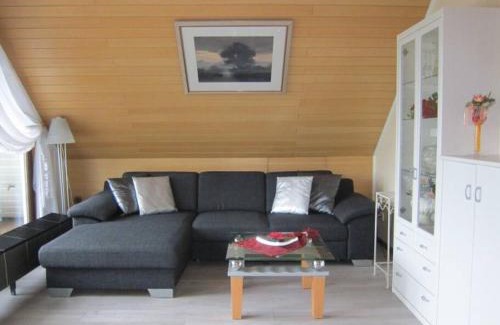 Bremen Apartment | Schöne Ferienwohnung im HAUS SONNENGARTEN mit WLAN und Parkplatz in Achim bei Bremen