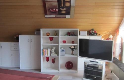 Bremen Apartment | Schöne Ferienwohnung im HAUS SONNENGARTEN mit WLAN und Parkplatz in Achim bei Bremen