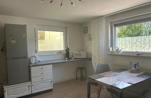 Schramberg Apartment | Schöne moderne & rustikale Einliegerwohnung mit Küche