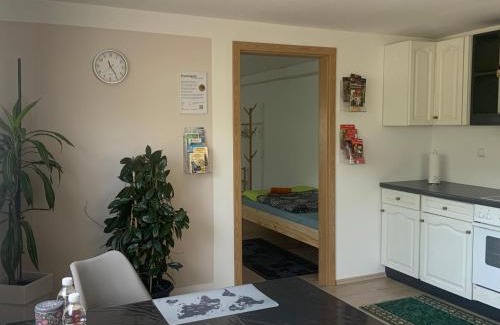 Schramberg Apartment | Schöne moderne & rustikale Einliegerwohnung mit Küche